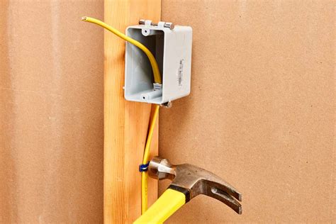 How to Secure NM (Romex) Cable to a Metal Electrical Box 